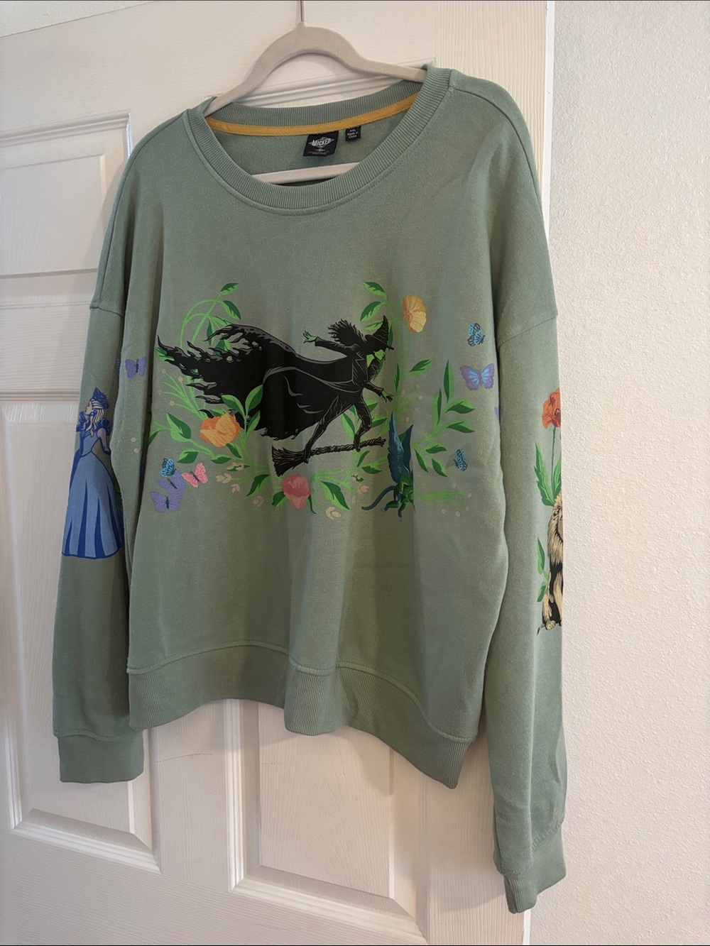 Wicked Graphic Sage Green Women's Sweatshirt with Elphaba and Glinda XXL